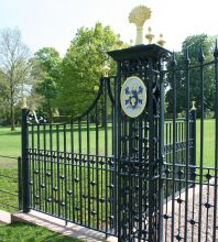 Traditional estate entrance gates by Topp and co